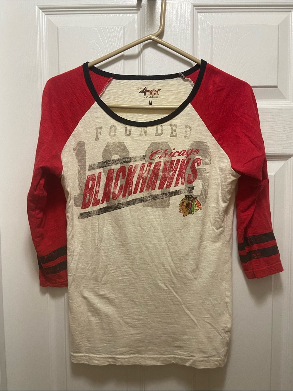 Women’s Chicago Blackhawks G-III 4her by Carl Banks Long Sleeve Tee, Size Medium